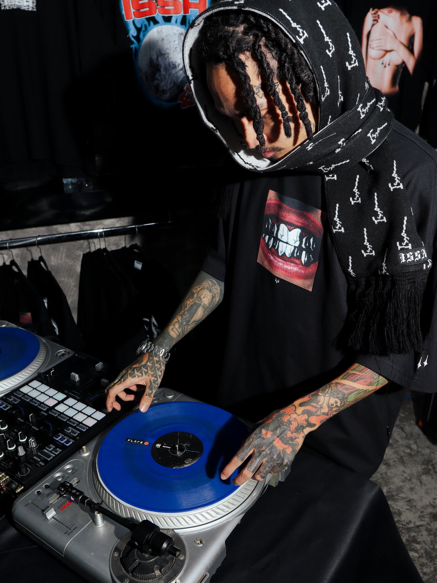 TRINITY GRILLZ - BLACK - OVERSIZED