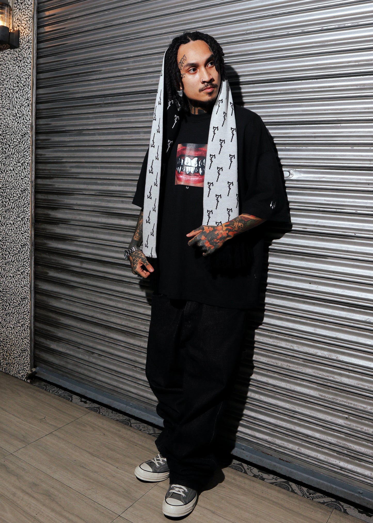 TRINITY GRILLZ - BLACK - OVERSIZED